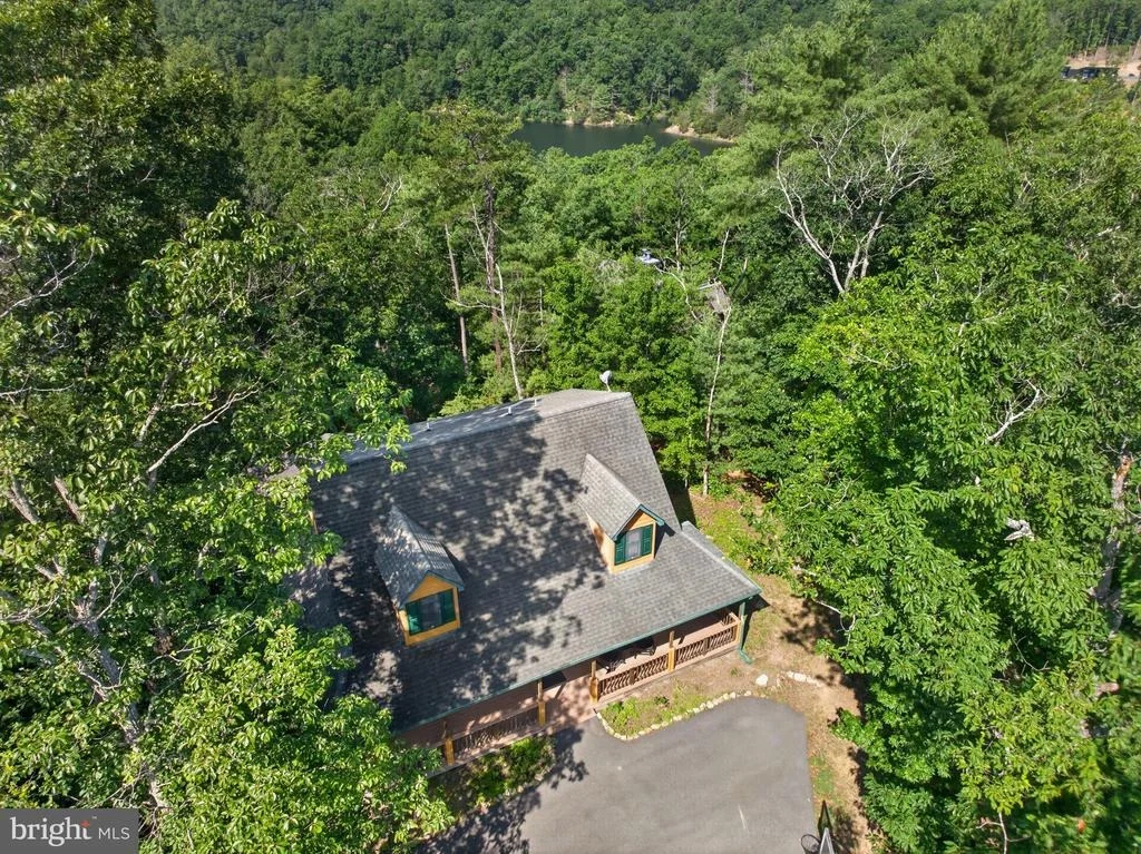 Photo of 14 VICKIE WAY