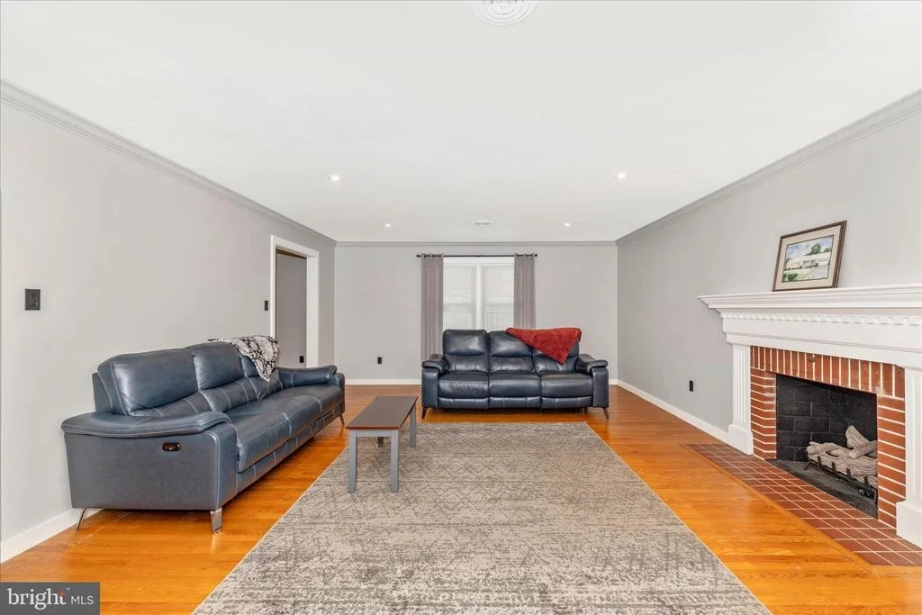 Photo of 215 BROAD STREET