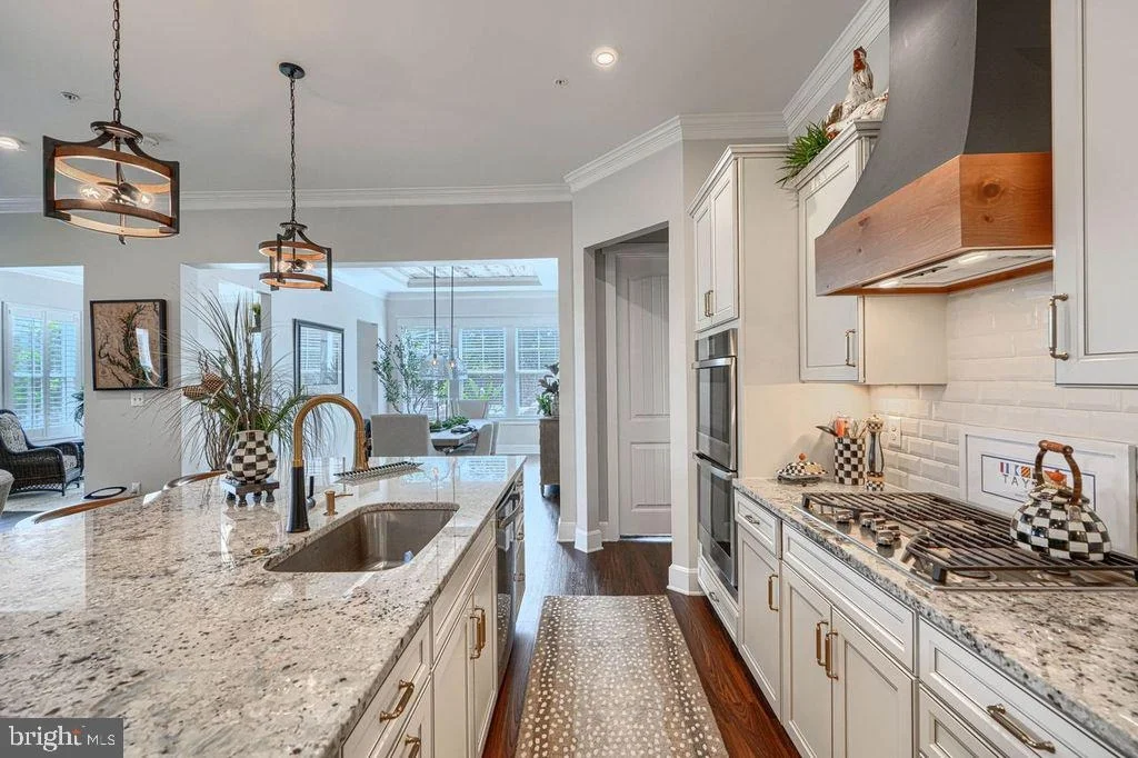 Photo of 320 BAYBERRY DRIVE