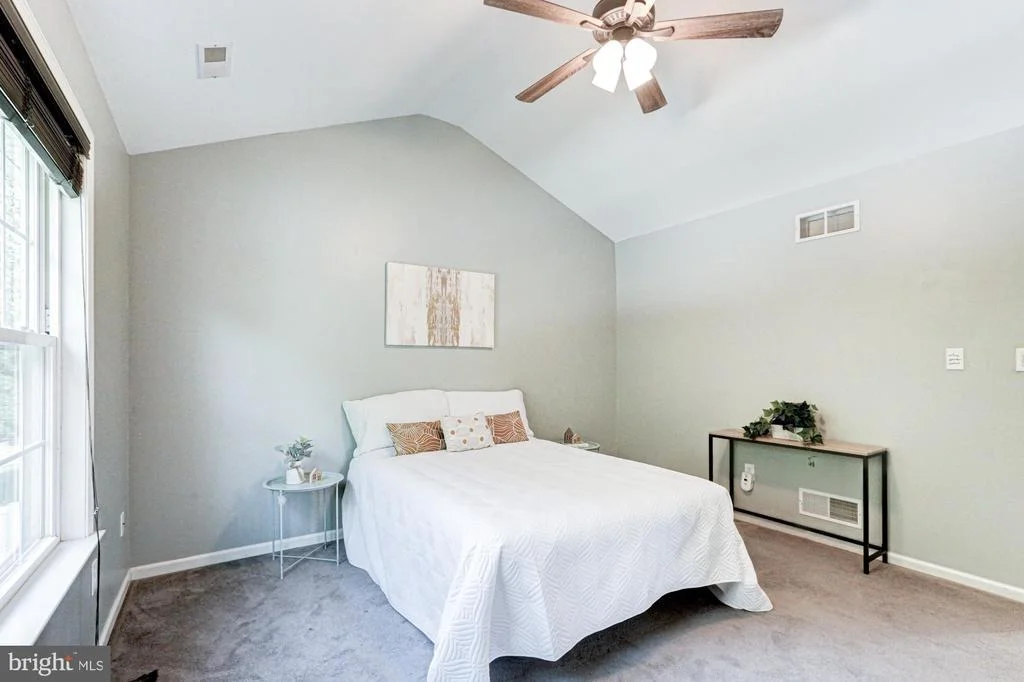 Photo of 409 INDIA DRIVE
