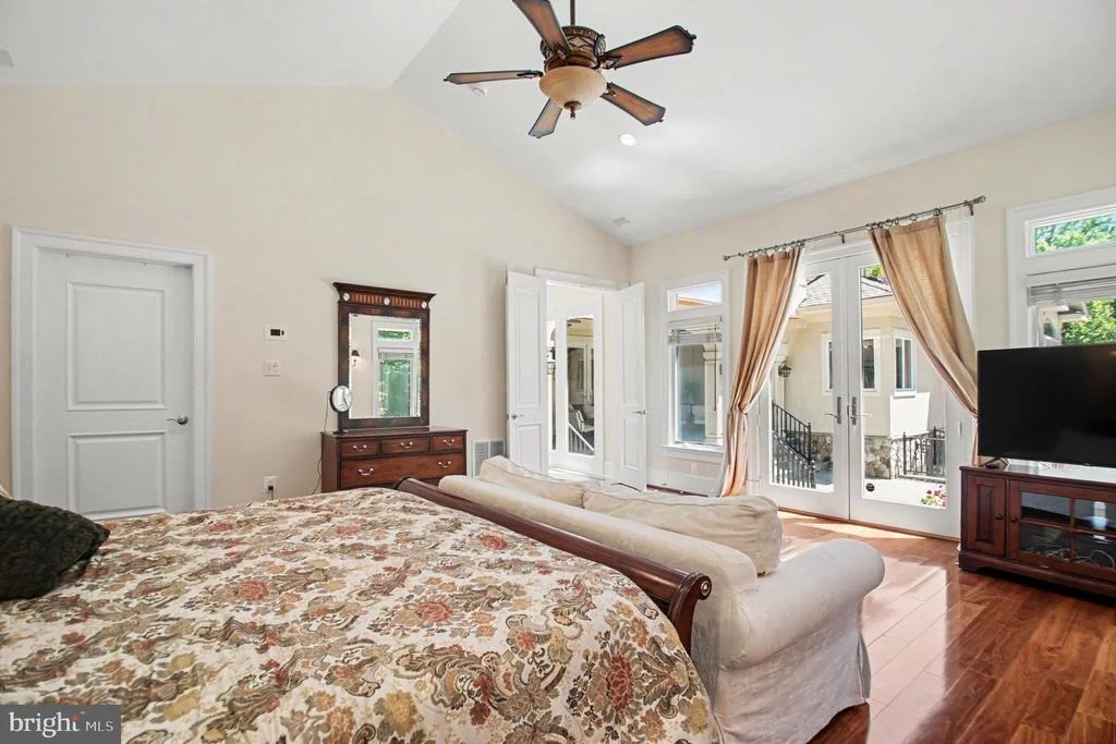 Photo of 5985 SAINT CATHERINES LANE