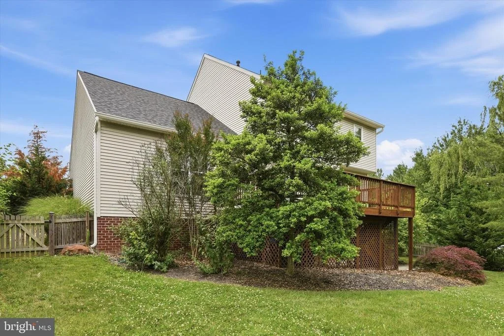 Photo of 2402 SHAKER LANE