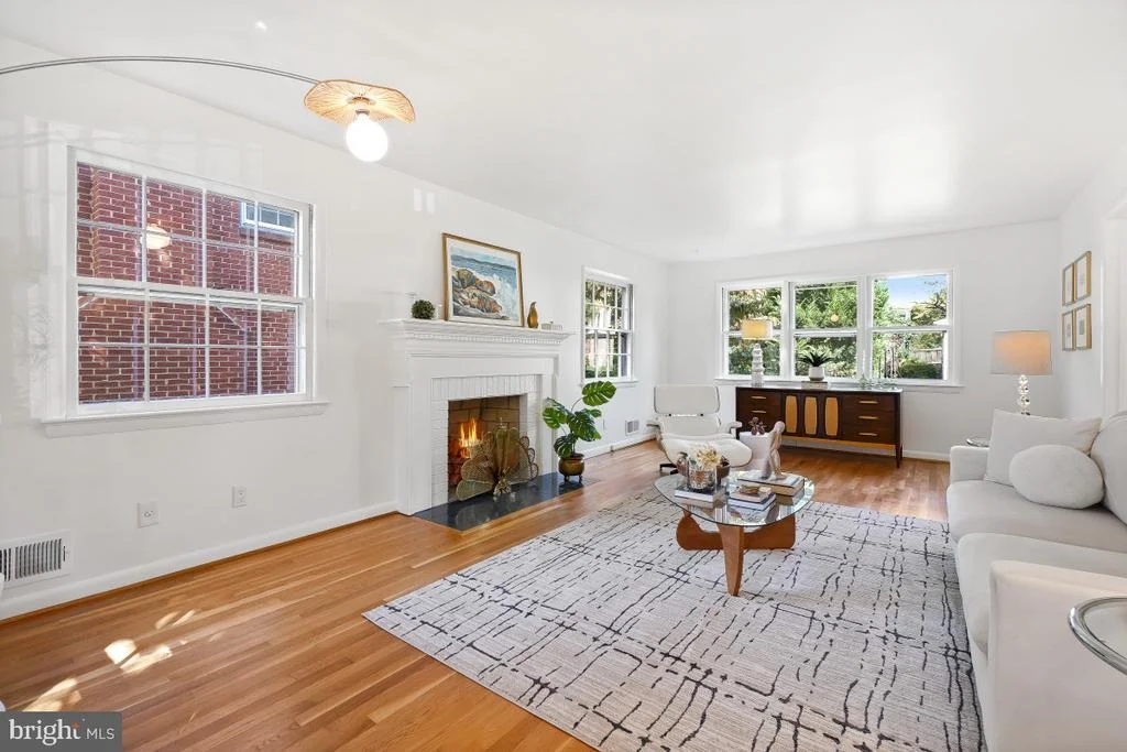 Photo of 307 INDIAN SPRING DRIVE