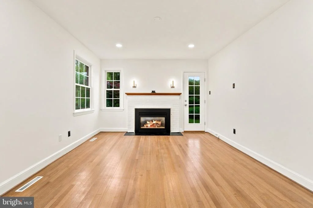 Photo of 4630 MUNCASTER MILL ROAD