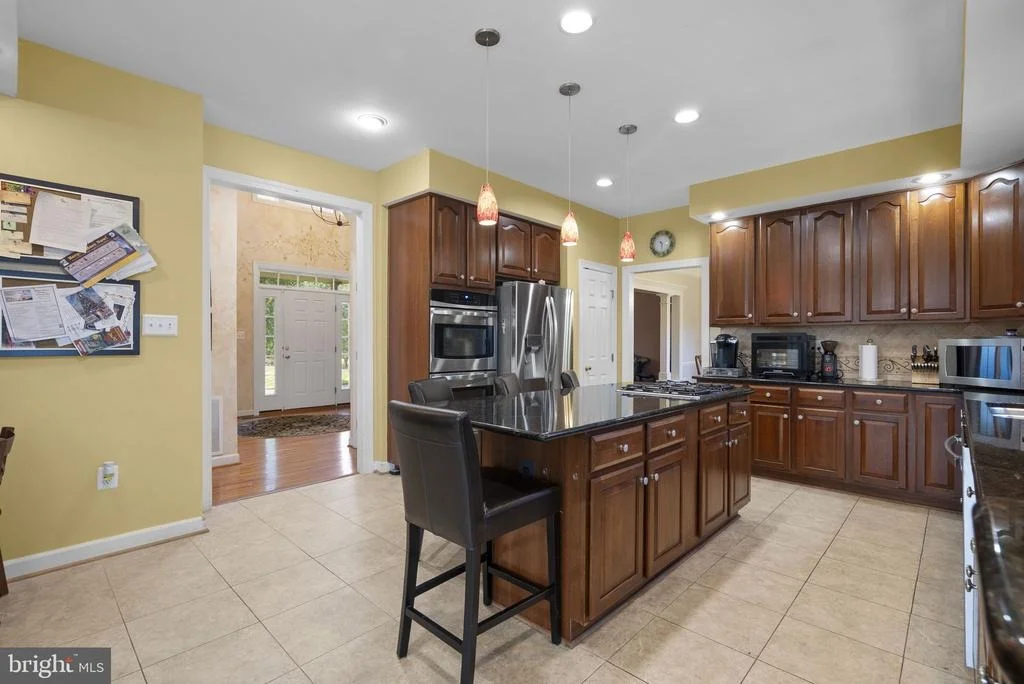 Photo of 805 LINDSEY MANOR LANE