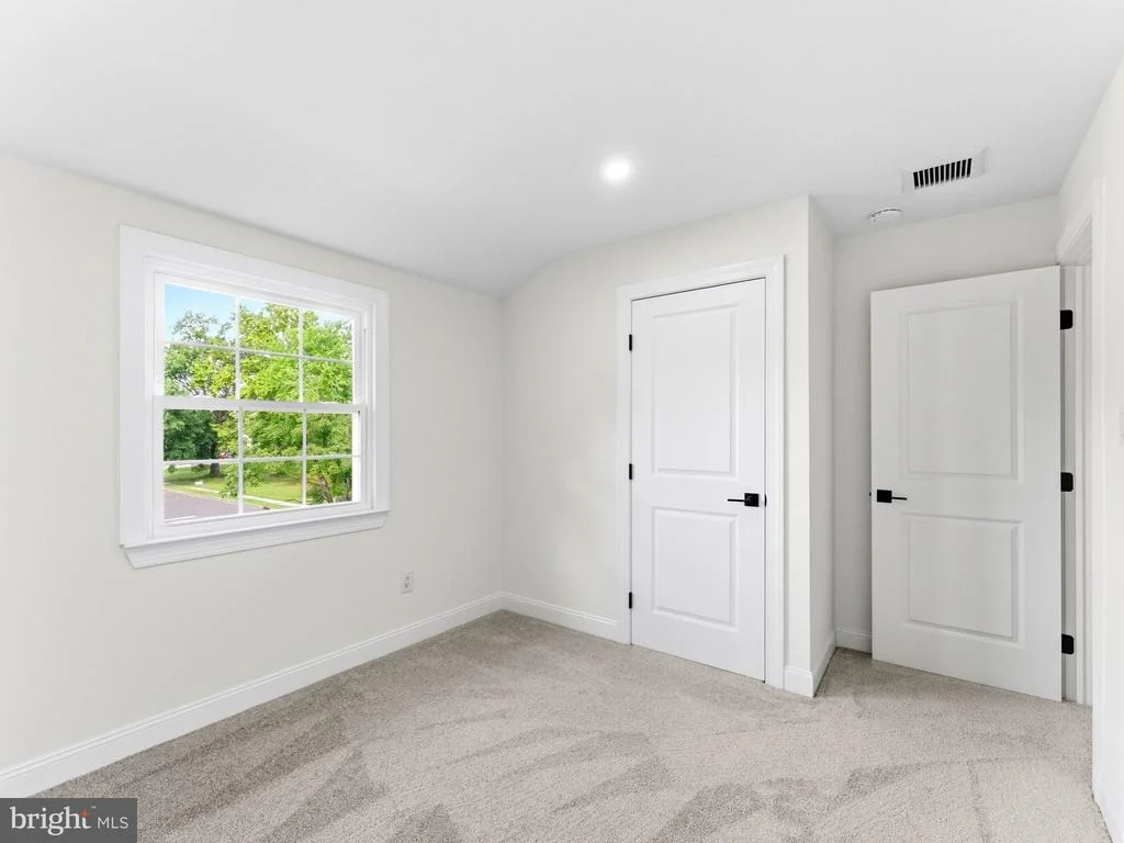 Photo of 422 BIRCH DRIVE