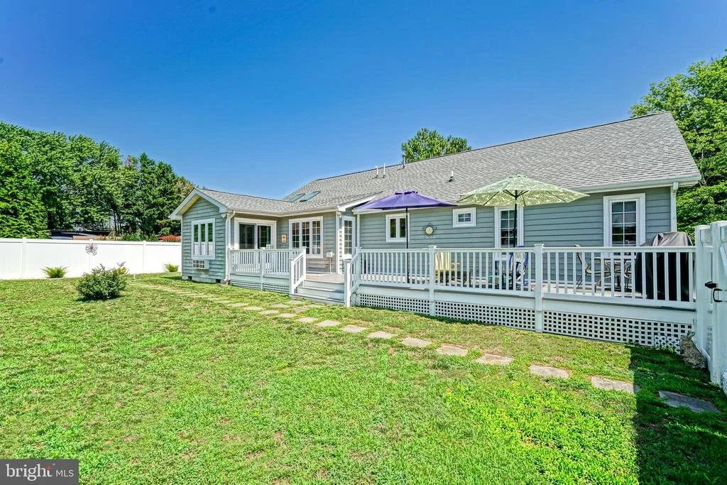 Photo of 30860 EDGEWATER DRIVE
