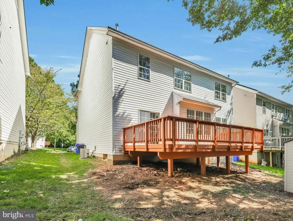 Photo of 8104 PEPPER RIDGE WAY