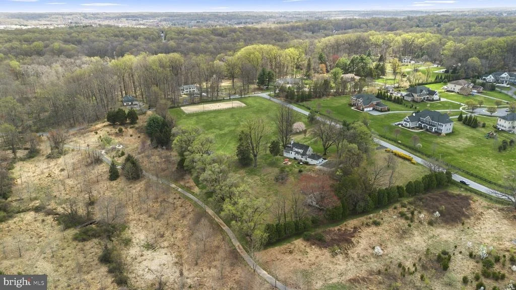 Photo of 16510 BATCHELLORS FOREST ROAD