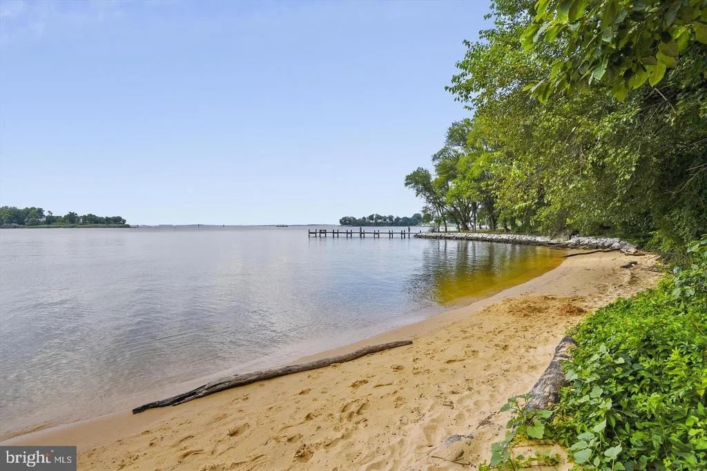 Photo of 8516 JENKINS ROAD