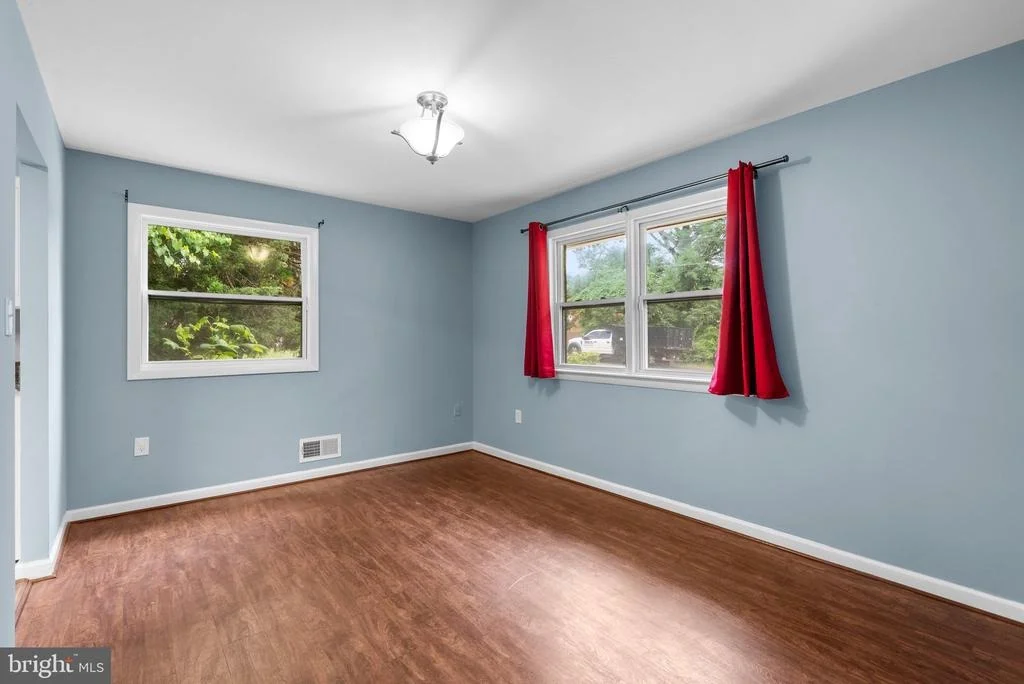 Photo of 5010 THUMAN DRIVE