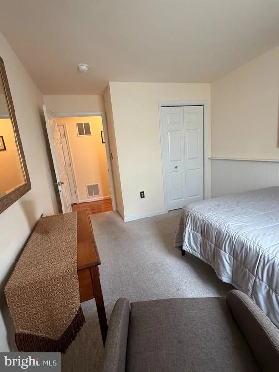 Photo of Unit 3D at 3810 NORMANDY DRIVE