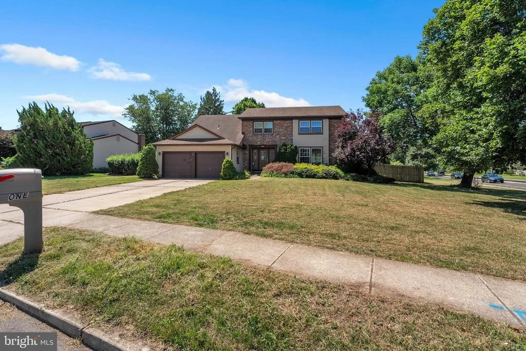 Photo of 1 CHATEAU DRIVE