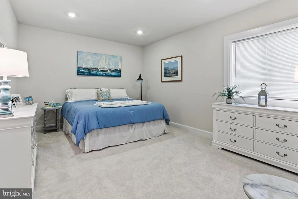 Photo of 384 CROWN POINT DRIVE