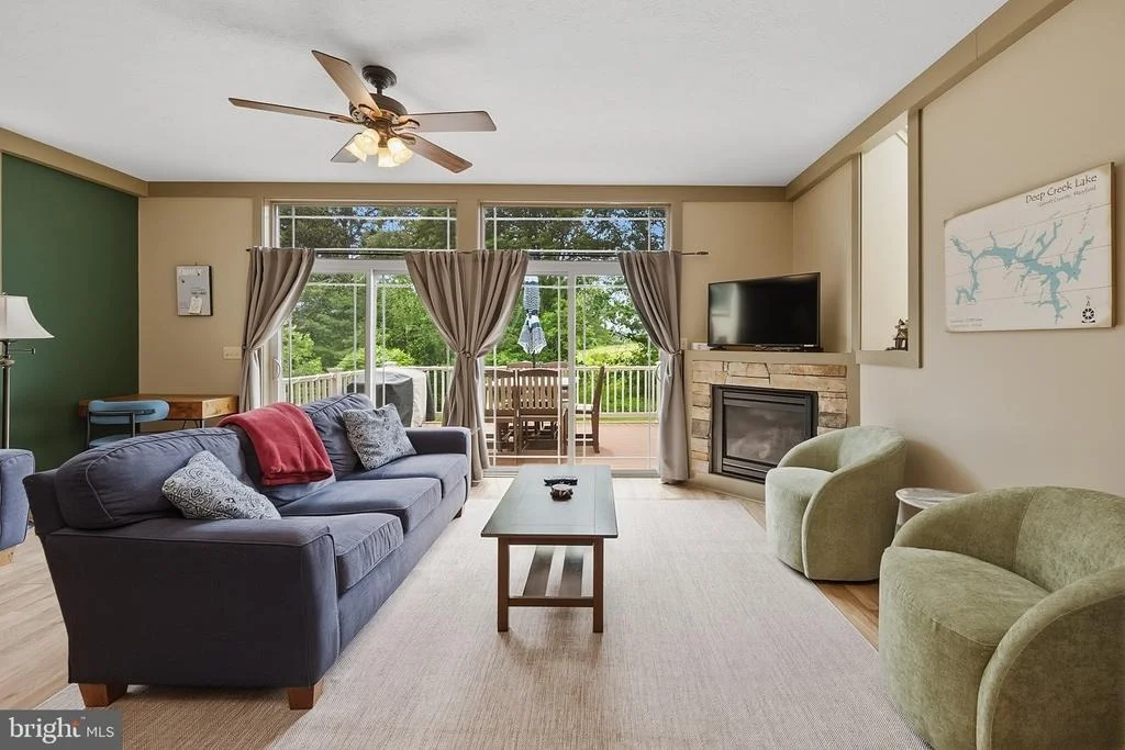 Photo of 110 NORTHLAKE DRIVE