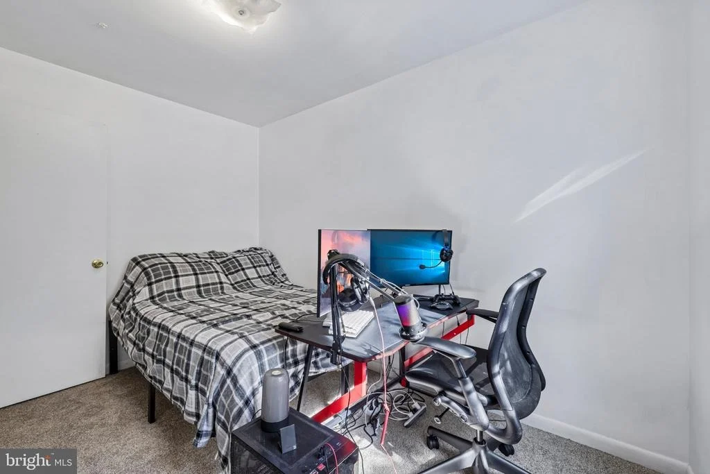 Photo of 413 BABYLON COURT