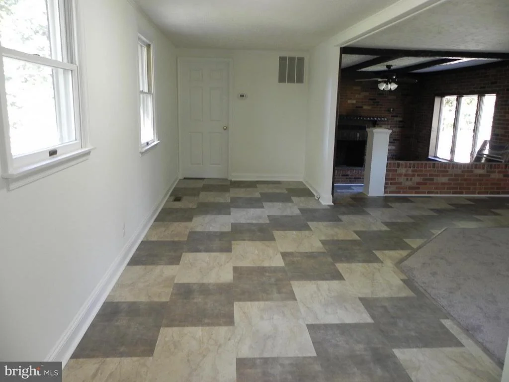 Photo of 4011 MIDLAND ROAD