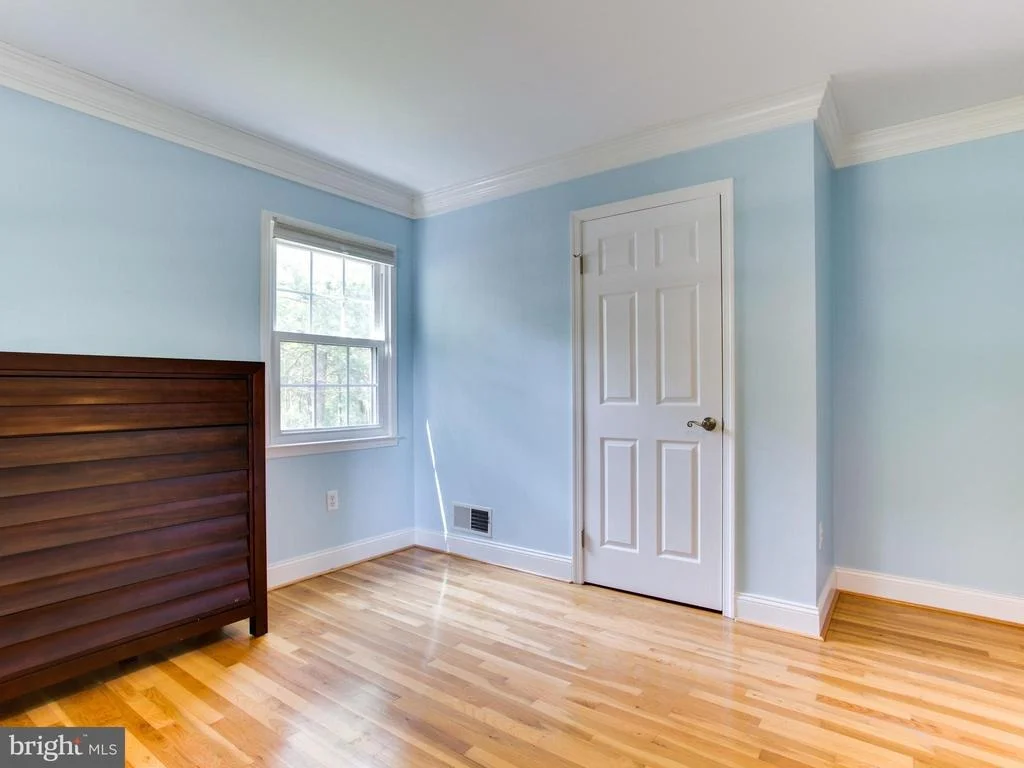 Photo of 9906 GREENVIEW LANE