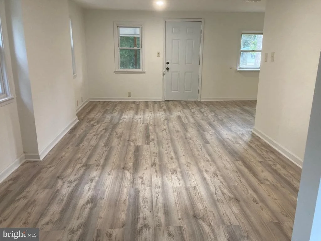 Photo of 389 STEVENSON DRIVE