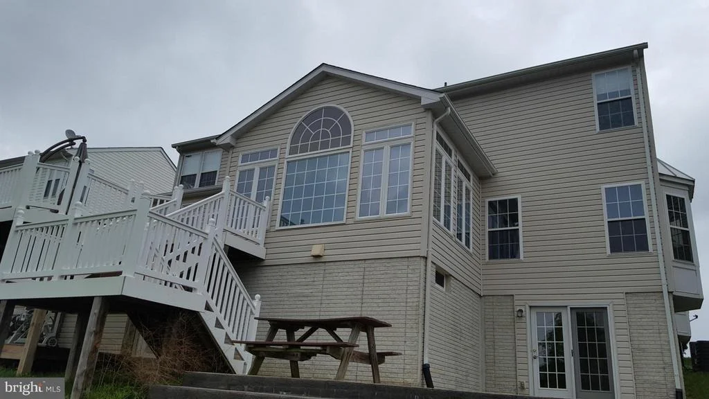 Photo of 8288 GREENSPRING DRIVE