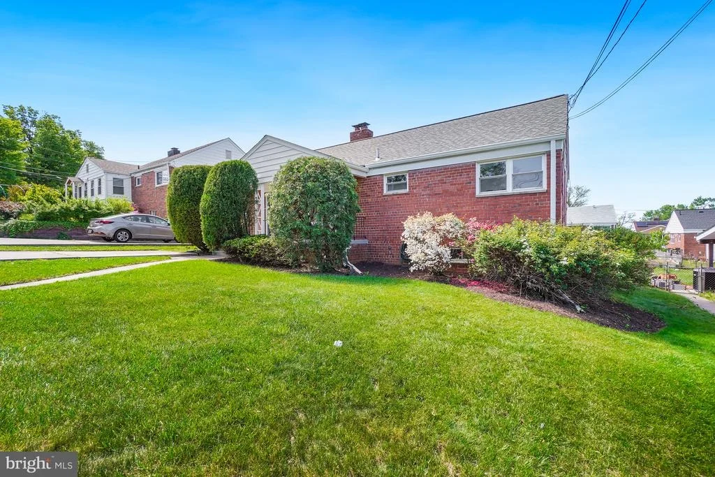 Photo of 1615 PARHAM PLACE