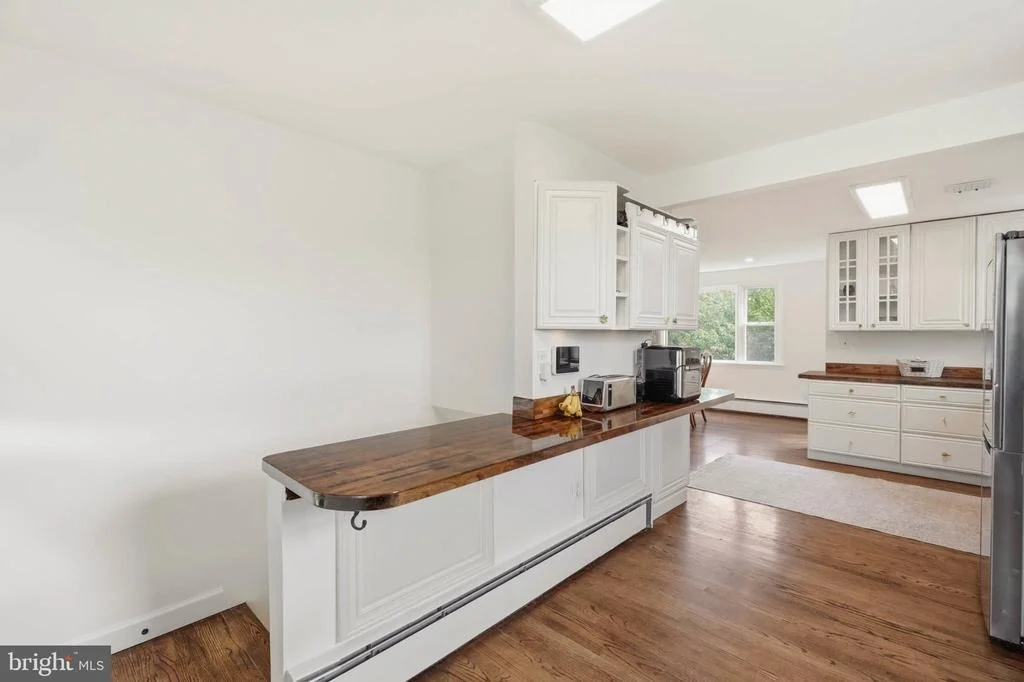 Photo of 6102 HANOVER ROAD