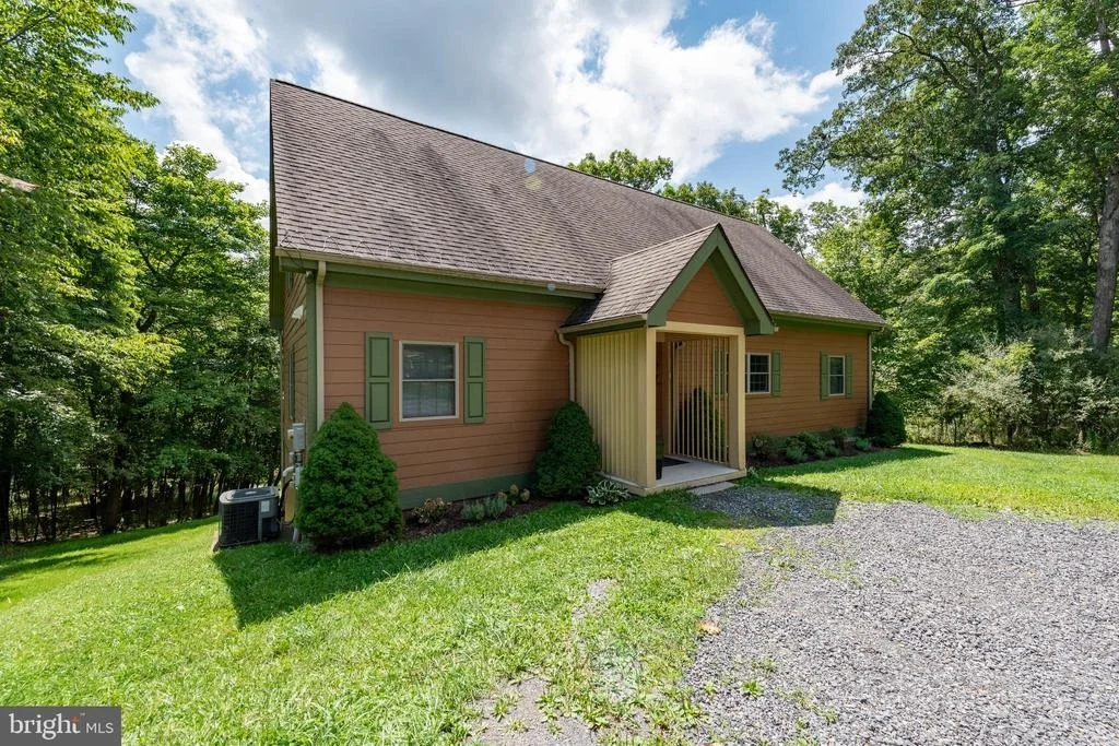 Photo of 2828 GLENDALE ROAD