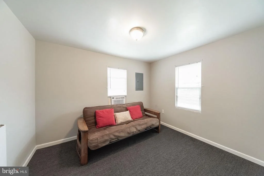 Photo of 8135 HIGHPOINT ROAD