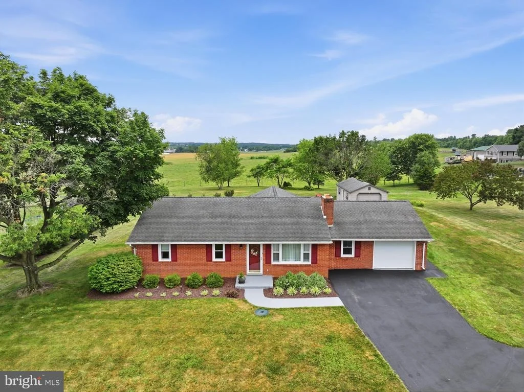 Photo of 16913 FAIRVIEW ROAD