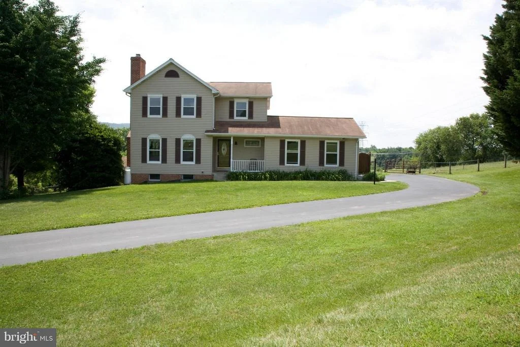 Photo of 4002 SIGLER CIRCLE