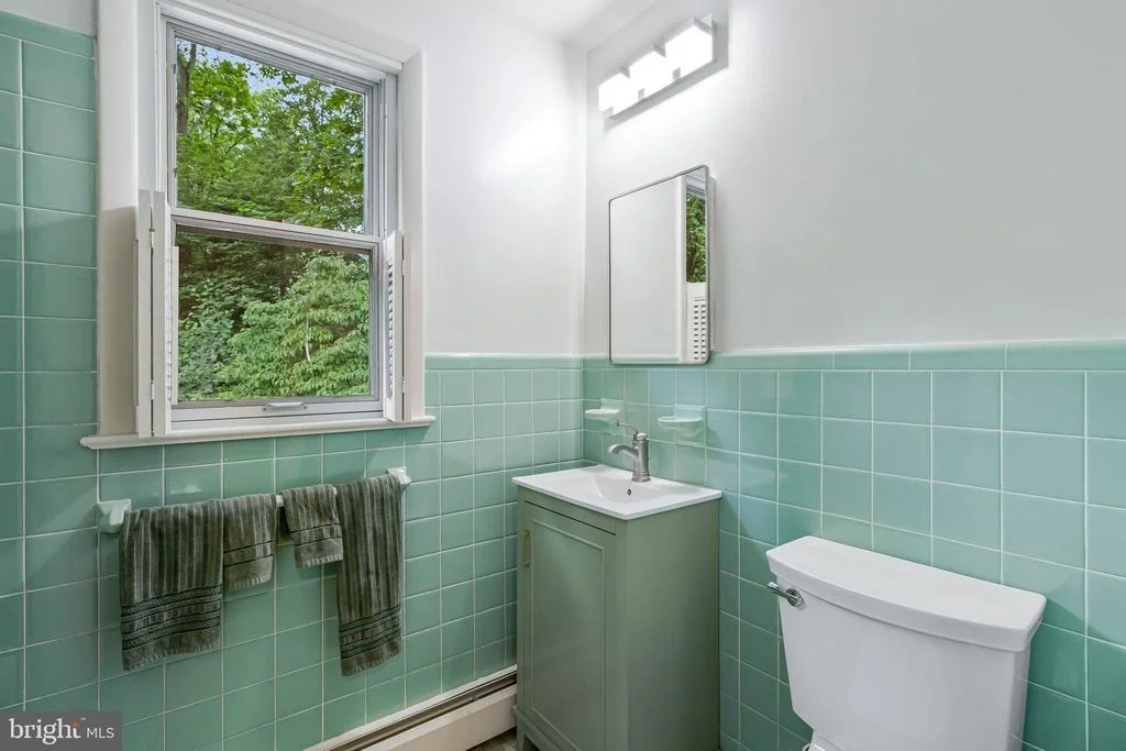 Photo of 2213 APPLE TREE LANE