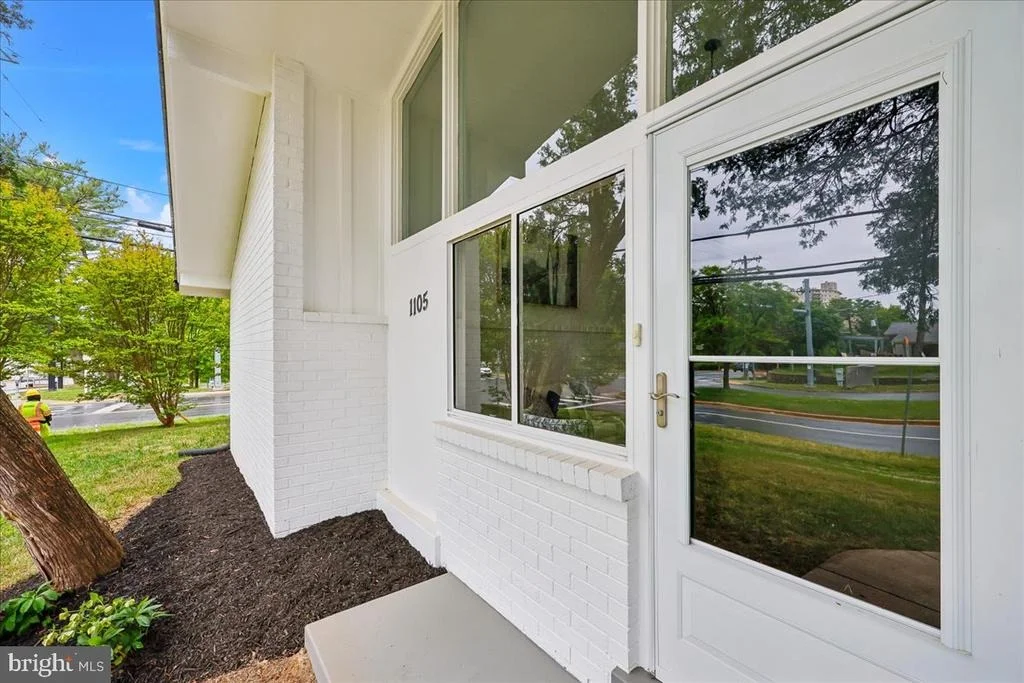 Photo of 1105 LAMBERTON DRIVE