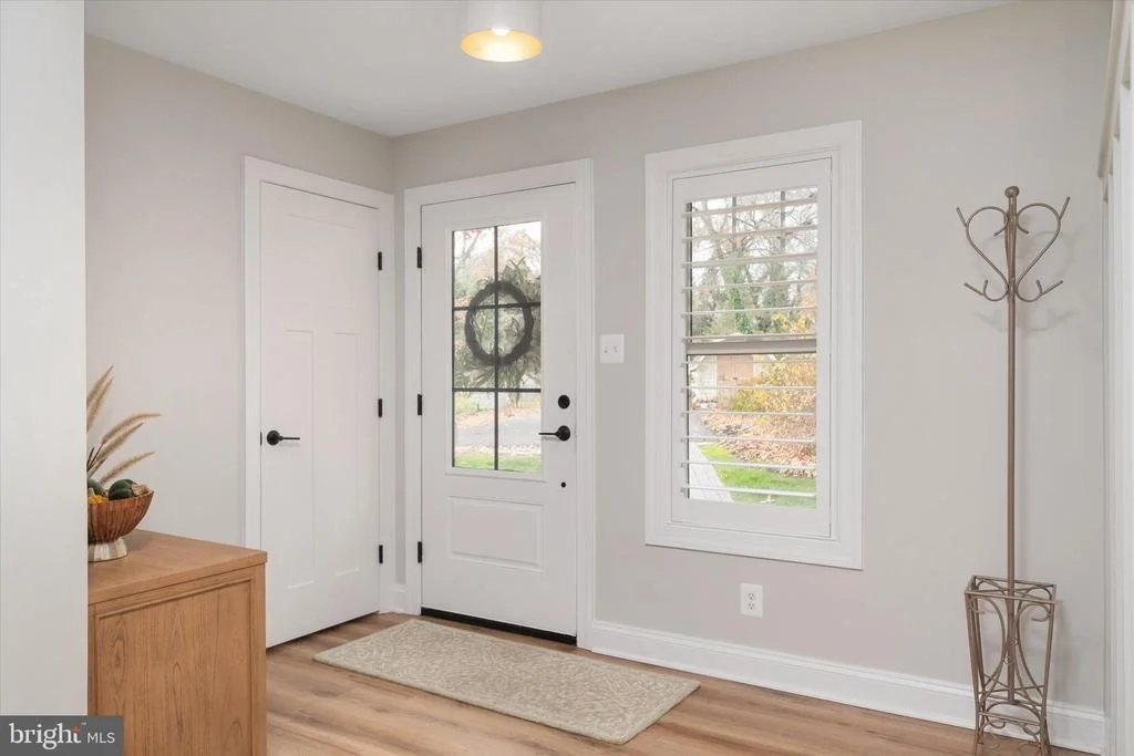 Photo of 394 NORTH DRIVE