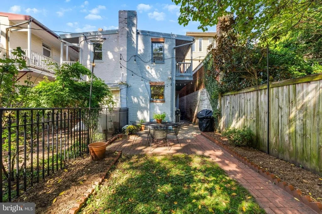 Photo of 212 E 3RD STREET