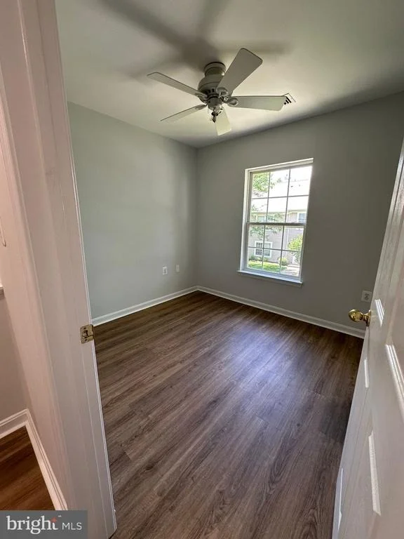 Photo of 43577 PATCHING POND SQUARE
