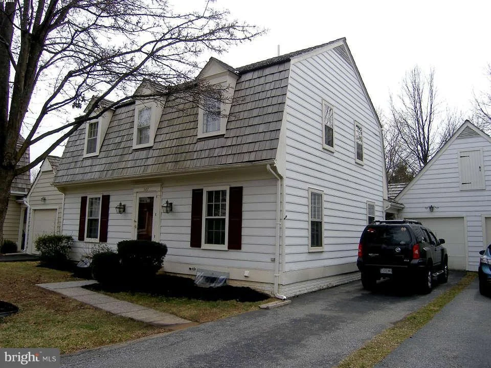 Photo of 307 FAIRGROVE TERRACE