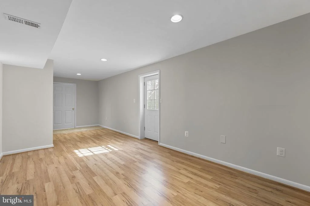 Photo of 8525 TRAIL VIEW DRIVE