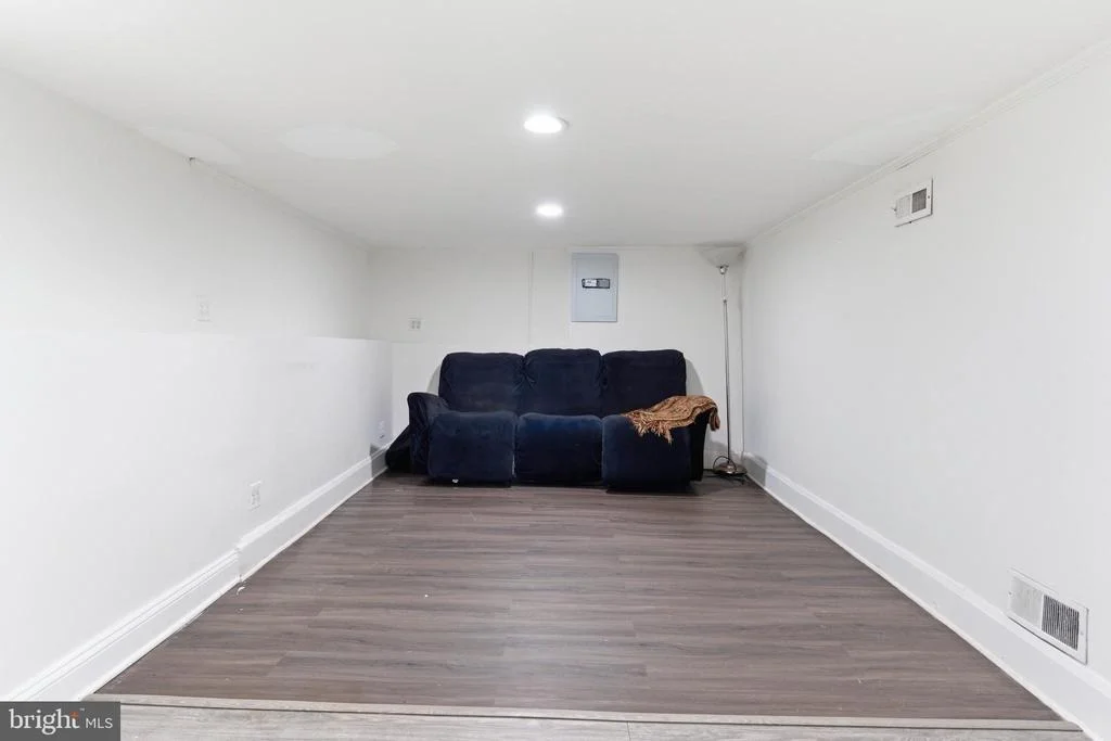 Photo of 6003 HIGHGATE DRIVE