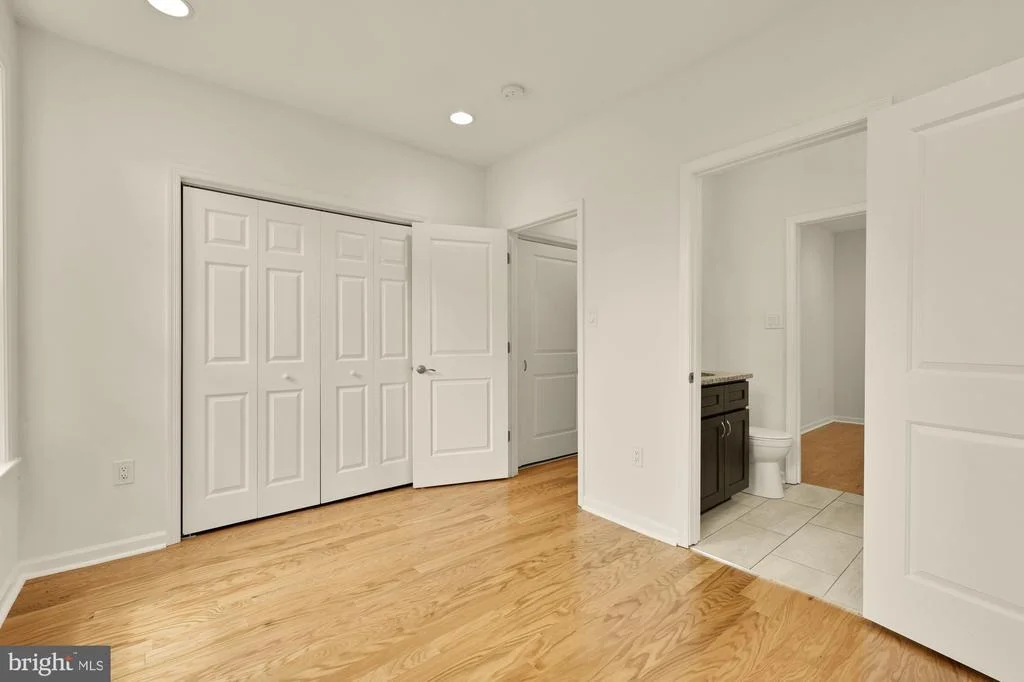 Photo of 760 GRESHAM PLACE NW