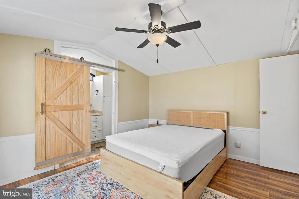 Photo of 34482 SUNSET DRIVE