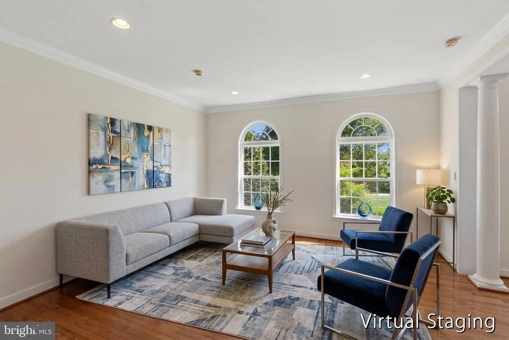 Photo of 915 ZENITH DRIVE