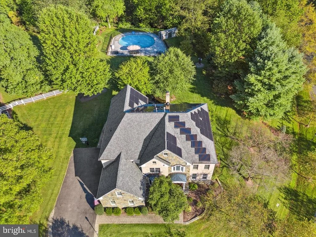 Photo of 12827 DOE LANE