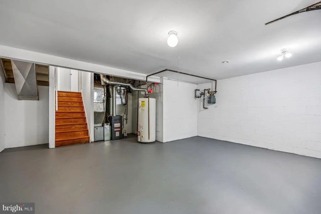 Photo of 300 GILSAN COURT