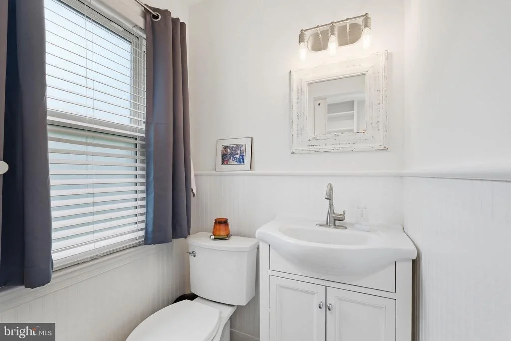 Photo of 2295 DUNSTER LANE