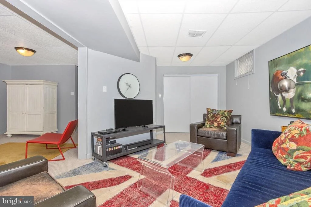 Photo of 833 DUNBROOKE COURT