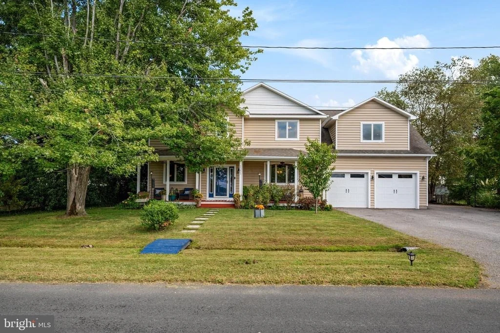 Photo of 1351 CALVERT ROAD