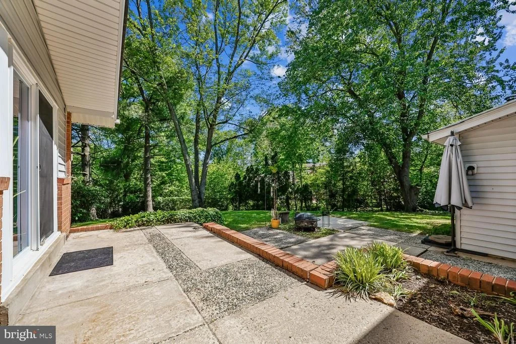 Photo of 300 GILSAN COURT