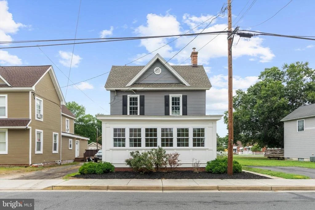 Photo of 201 OAK STREET