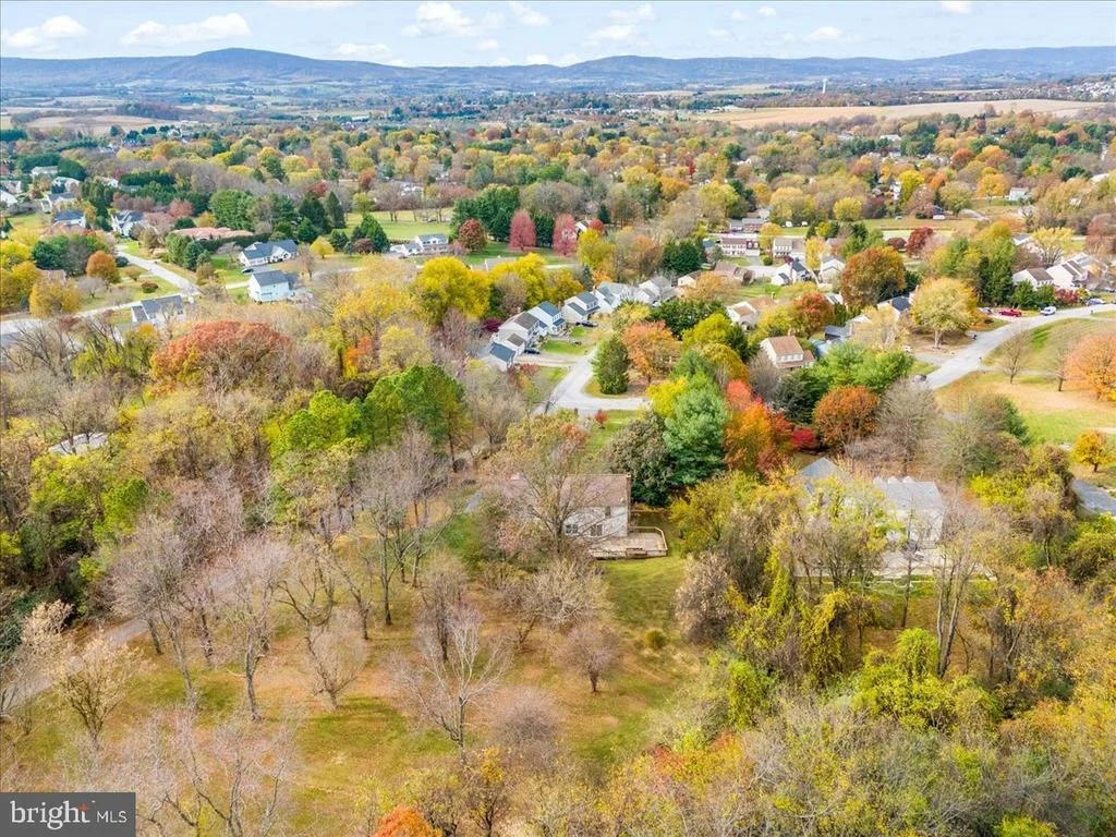 Photo of 4634 FELDSPAR ROAD