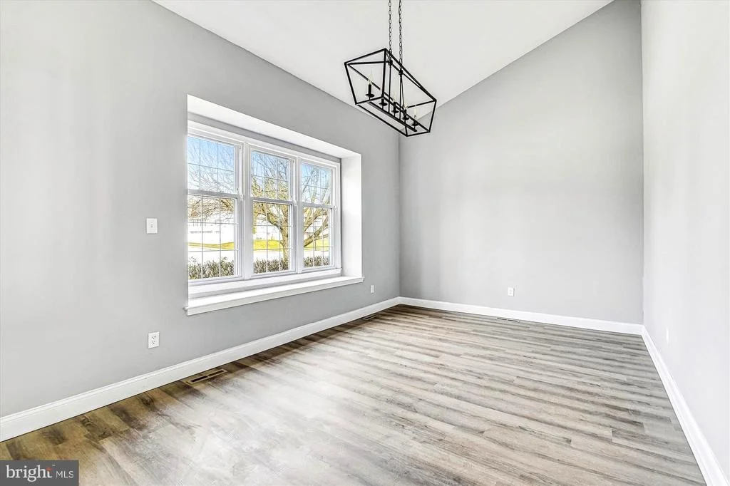 Photo of 9131 KILBRIDE ROAD